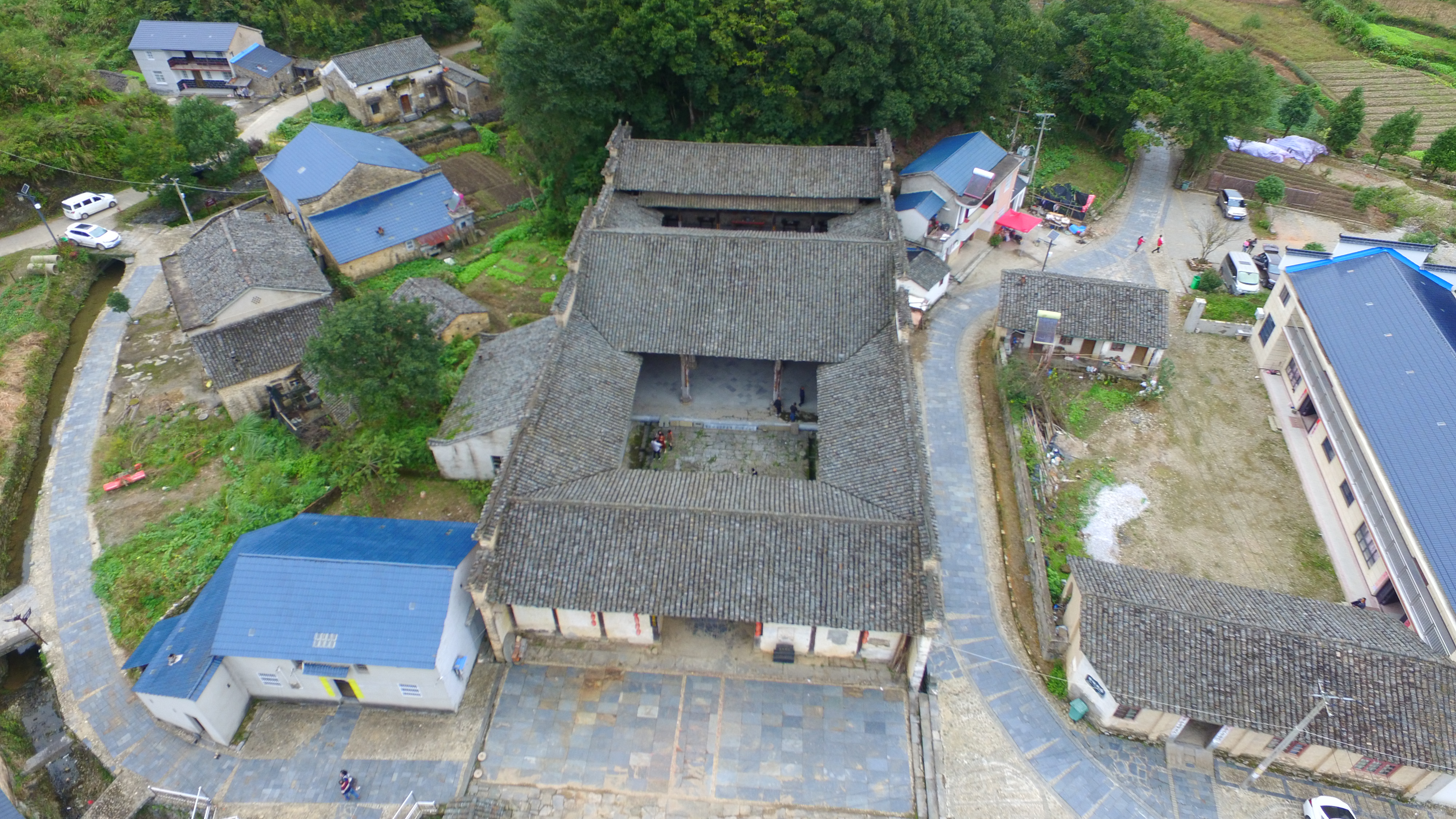  p>花园乡,隶属于安徽省池州市东至县,地处 a target="_blank" href="