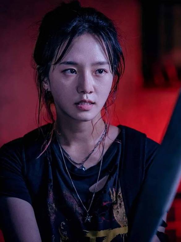女,电视剧《 a target="_blank" href="/item/甜蜜家园/55394928"
