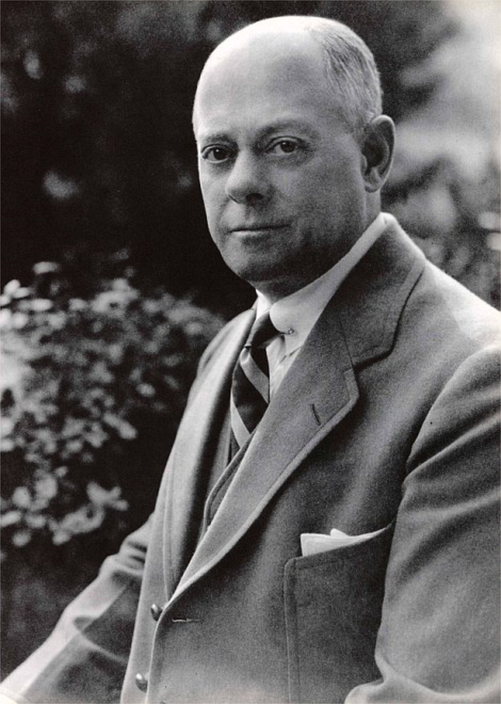  p>亨利·格雷夫斯(henry graves)1868年3月11日出生于美国新泽西州