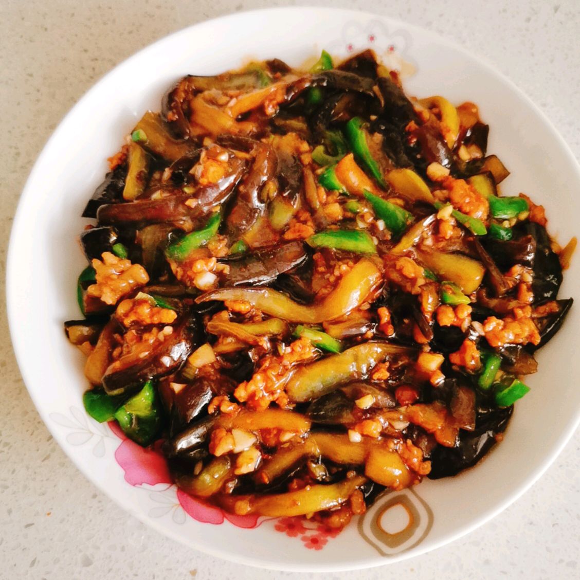 ev">肉沫茄子(fried eggplant with pork),是一道美味的,简单的家常菜