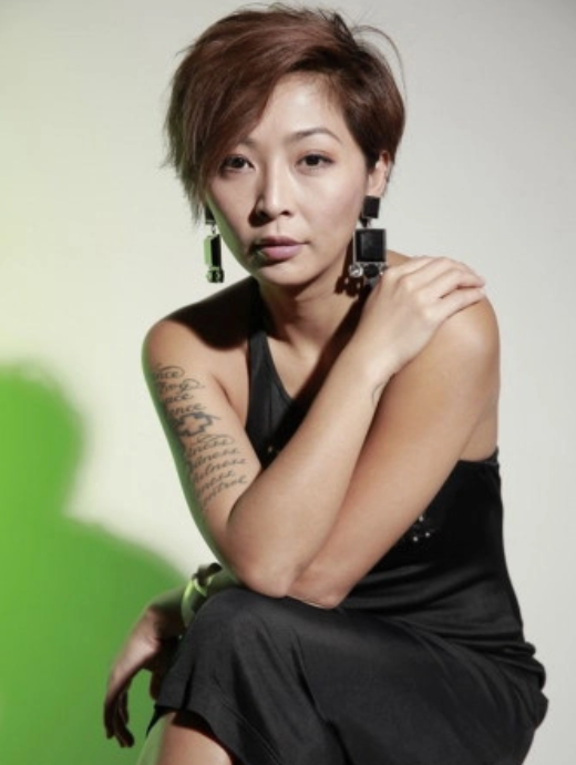 《心动》是 a target="_blank" href="/item/林晓培/1353151" data