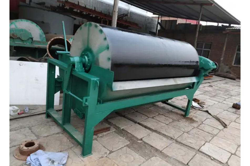 滚筒式干选机
