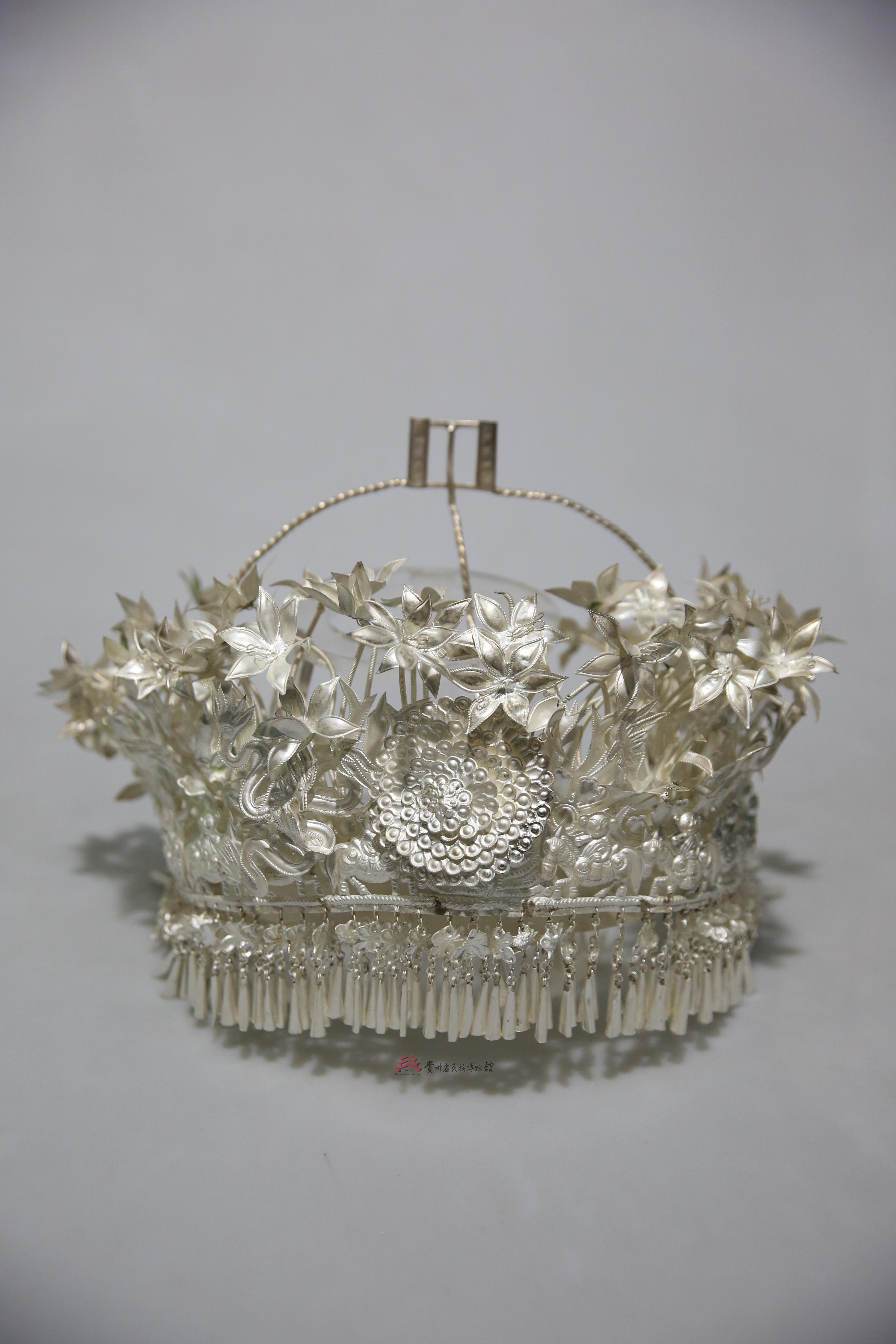 当代西江苗族银马头花