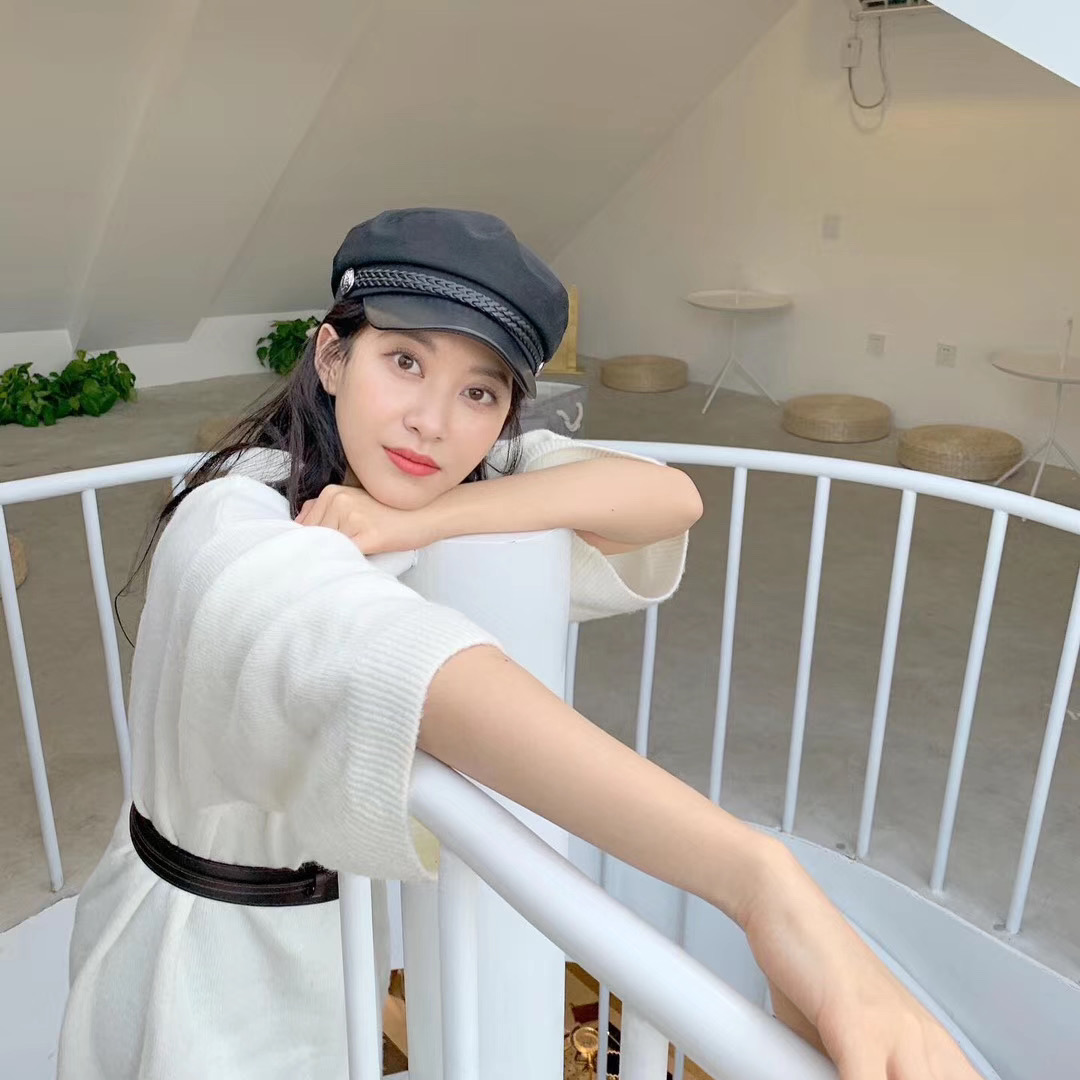  p data-id="gnx0ie47s7">李雨馨,中国内地女演员.