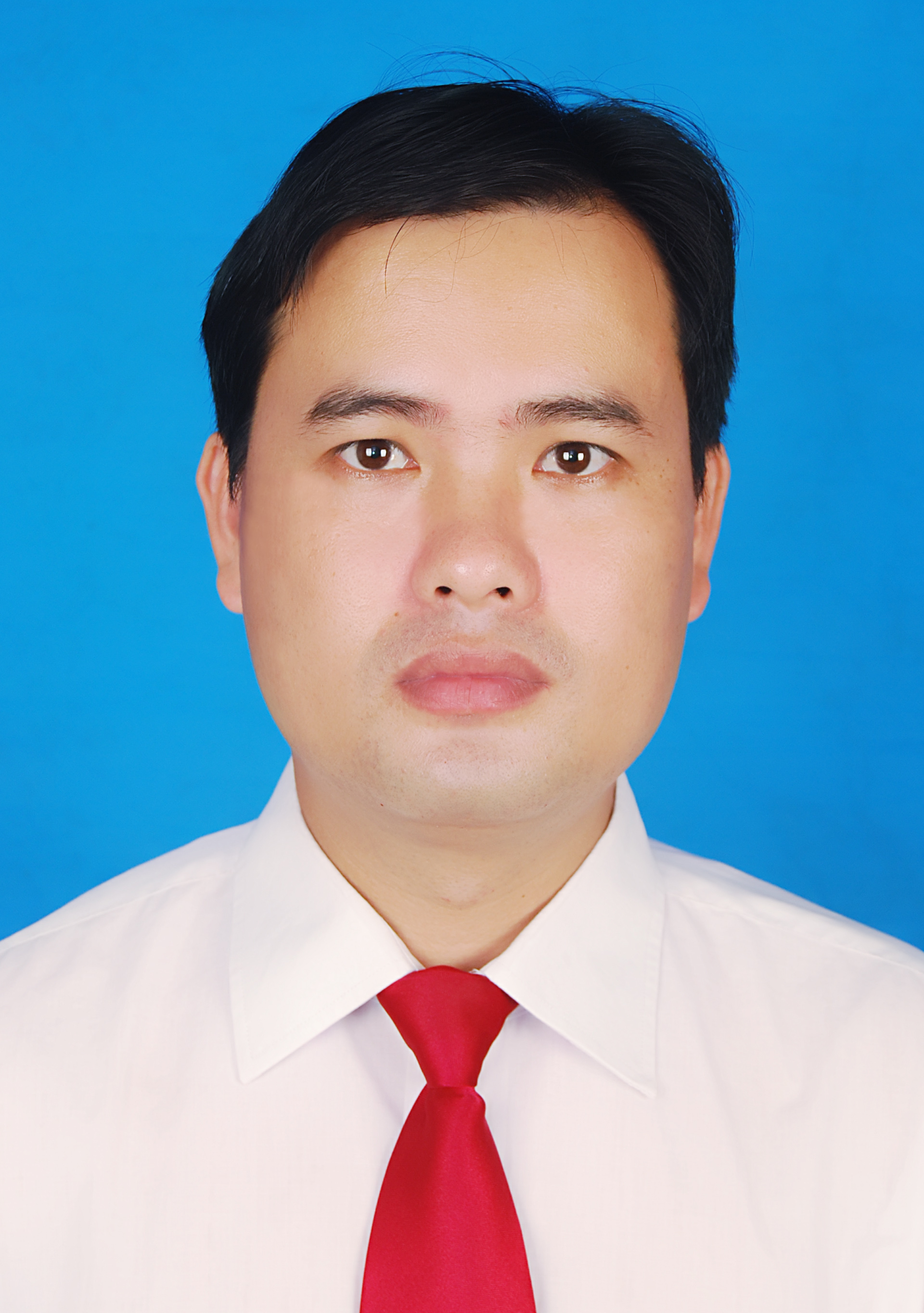 黄勇,男,瑶族,1977年8月出生,广西合山人