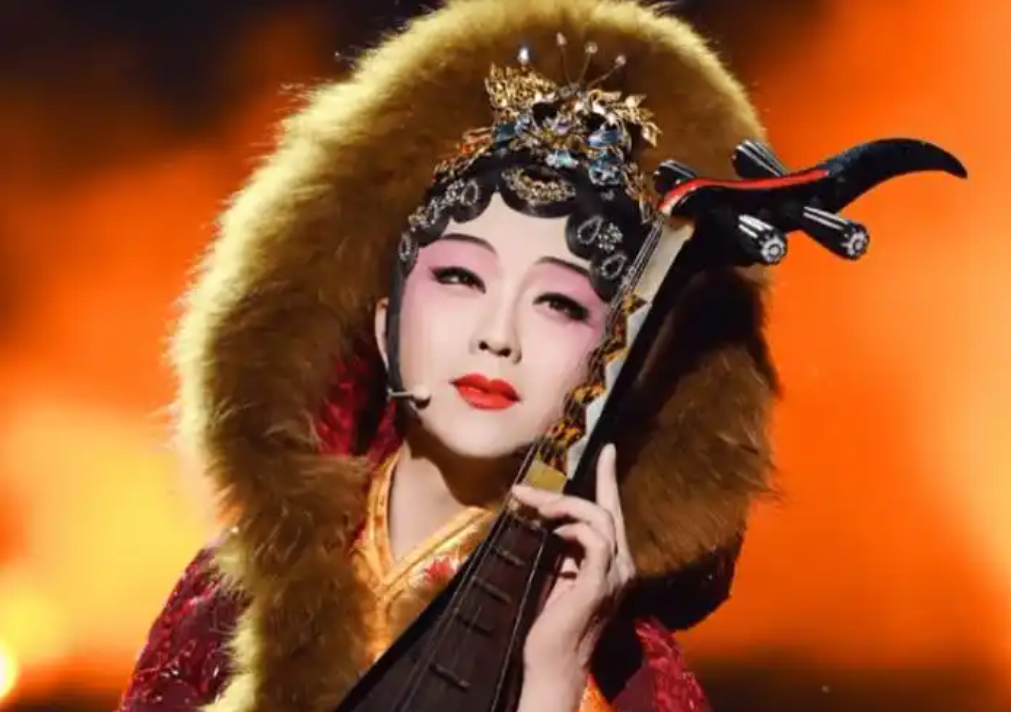 李玉刚第一次当导演大胆挑战三人情，非但不狗血，还很高级_百科TA说