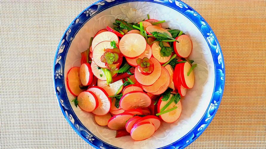 凉拌爽口水萝卜