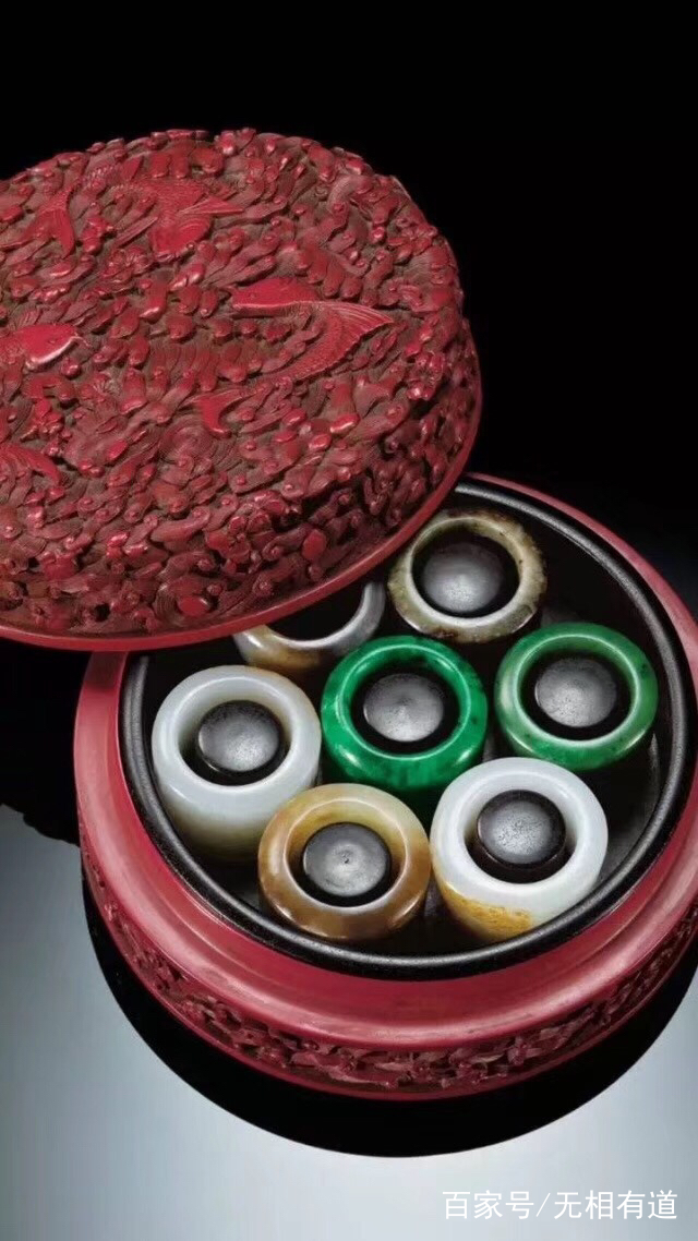 从价值四千万的乾隆玉扳指谈古代扳指的发展演变_百科TA说