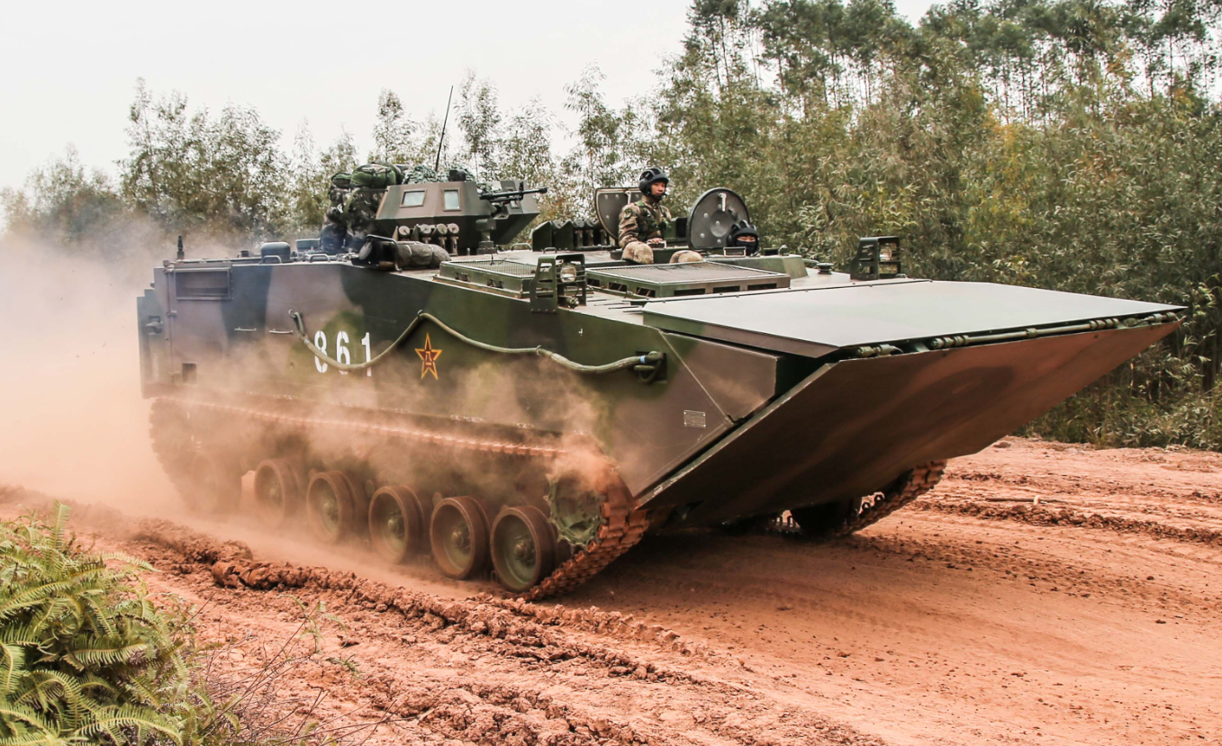 中国77-1式水陆装甲输送车