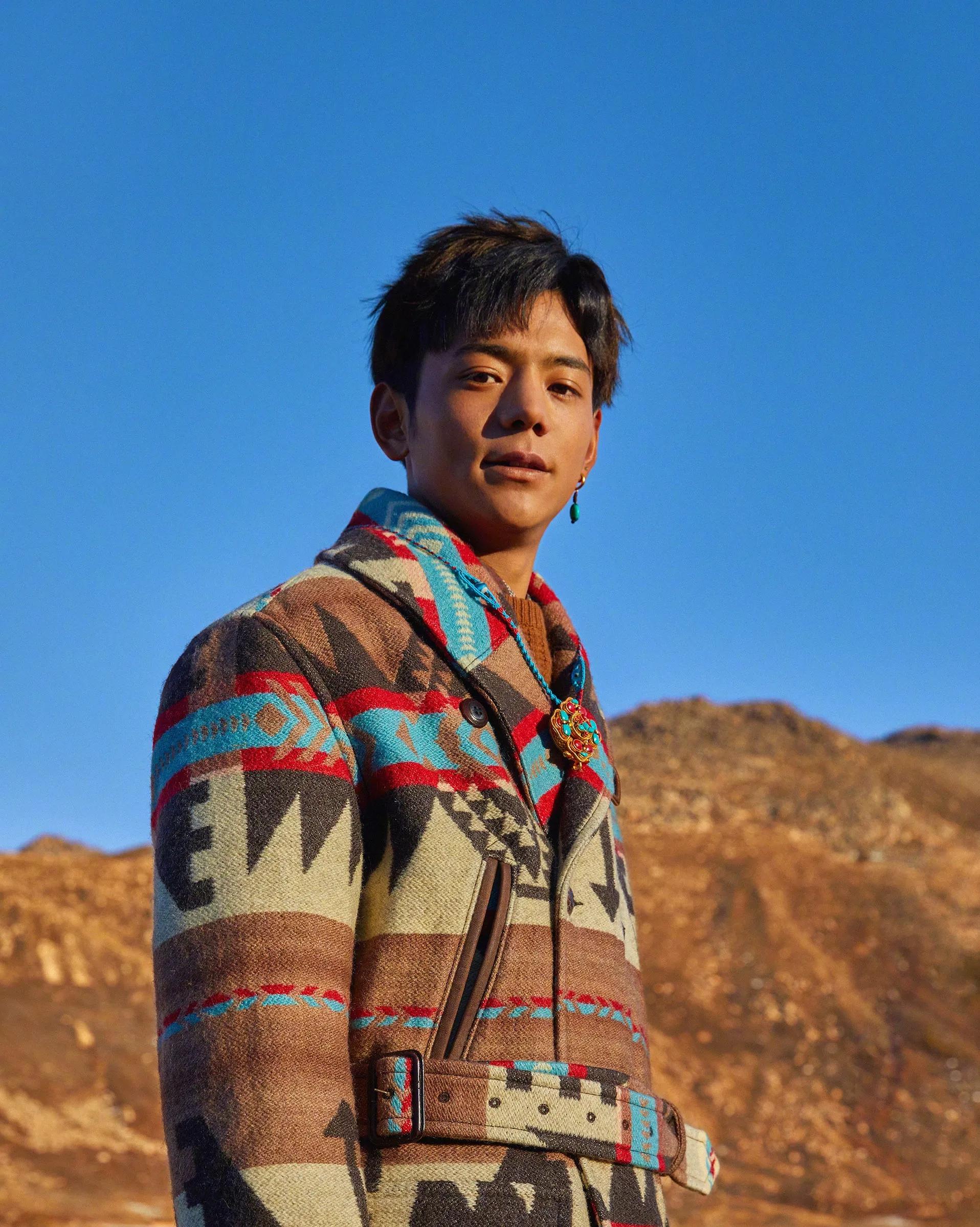  p>丁真珍珠(汉语名:丁真),藏族,中国内地男歌手