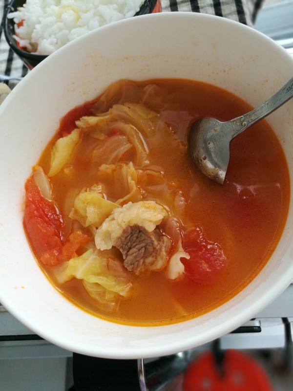  p>苏波汤(俄语"苏波"意为"汤"),由新鲜的 a href="#" data-lemmaid="