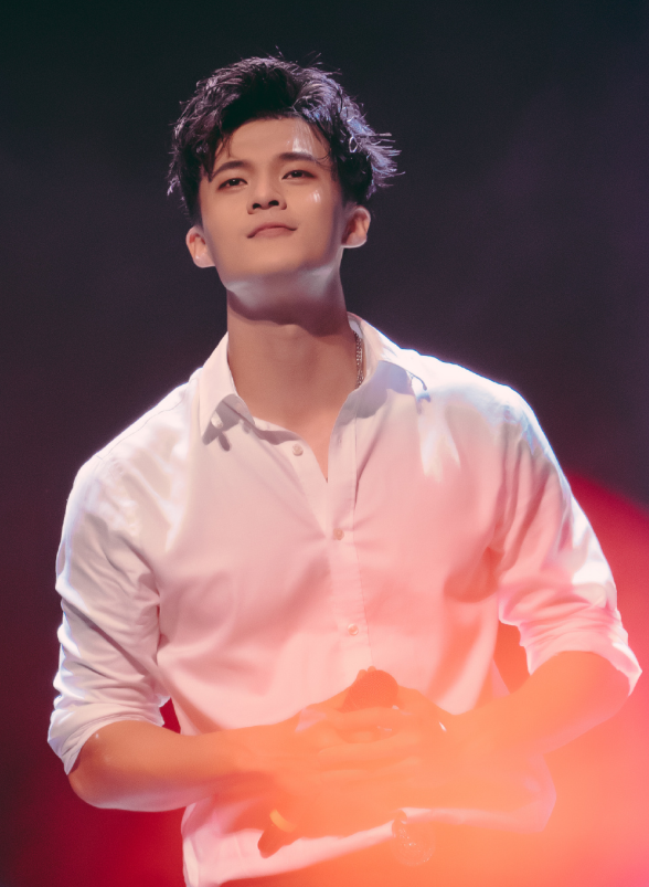 湖南卫视《 a target="_blank" href="/item/声入人心/23112331" data