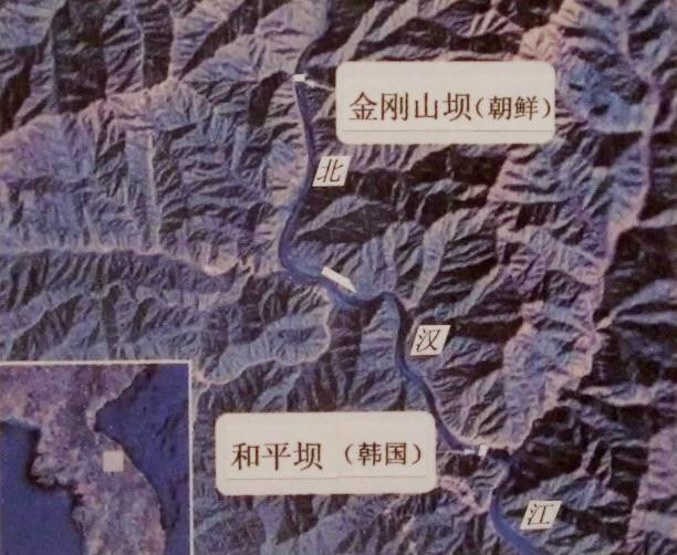  p>朝鲜于1986年7月在北汉江上游开始兴建一座大型水坝——金刚山