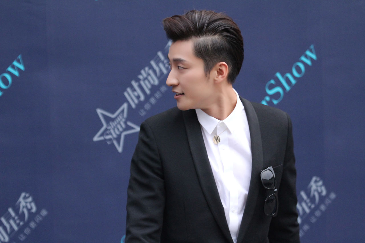  p>乔任梁 i>(1987年10月15日-2016年9月16日) /i>,出生于上海市,中国