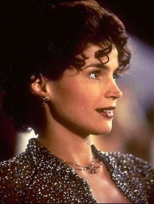 lemmaid="10077039">朱莉娅·奥蒙德 /a>,nancy marchand主演的喜剧片