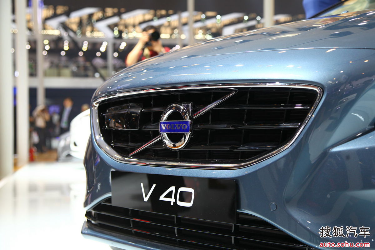  p>沃尔沃v40是 a target="_blank" href="/item/沃尔沃/156892" data