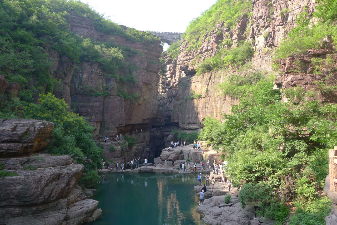 云台山风景区,是江苏省 a target="_blank" href="/item/镇江市