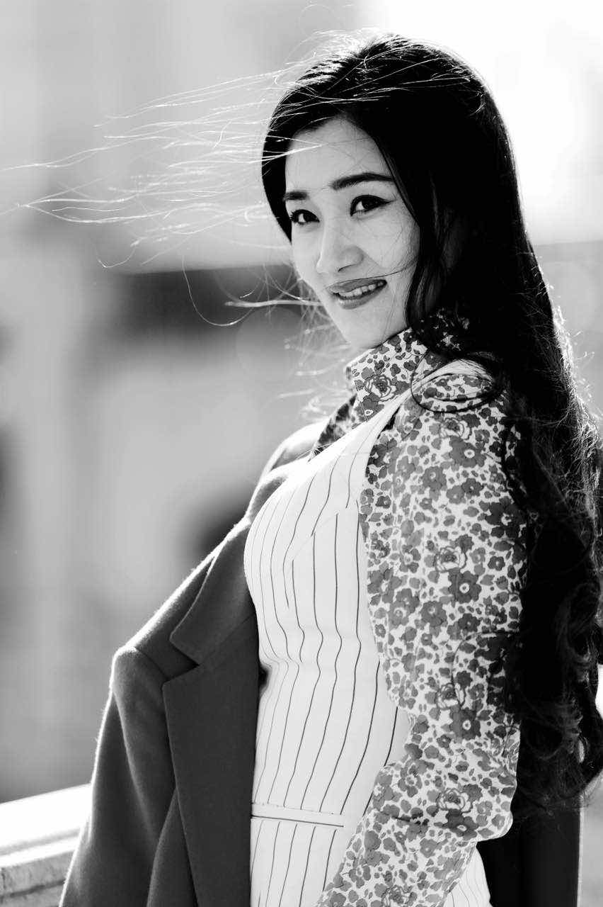  p data-id="go05hu5jmo">文君,原名张文君,大连人,毕业于吉林艺术