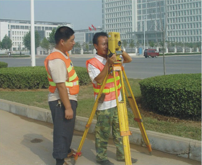  p>导线测量是指将一系列测点依相邻次序连成折线形式,并测定各折线边