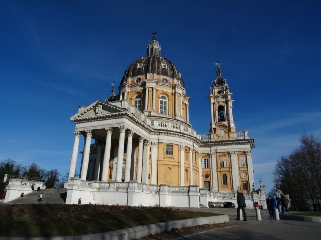  p>都灵市(città di torino,与都灵大都会città metropolitana di