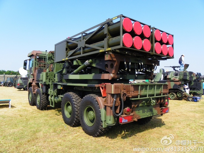台湾雷霆火箭炮