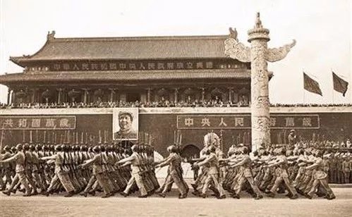 为什么国庆节选在了10月1日？_百科TA说