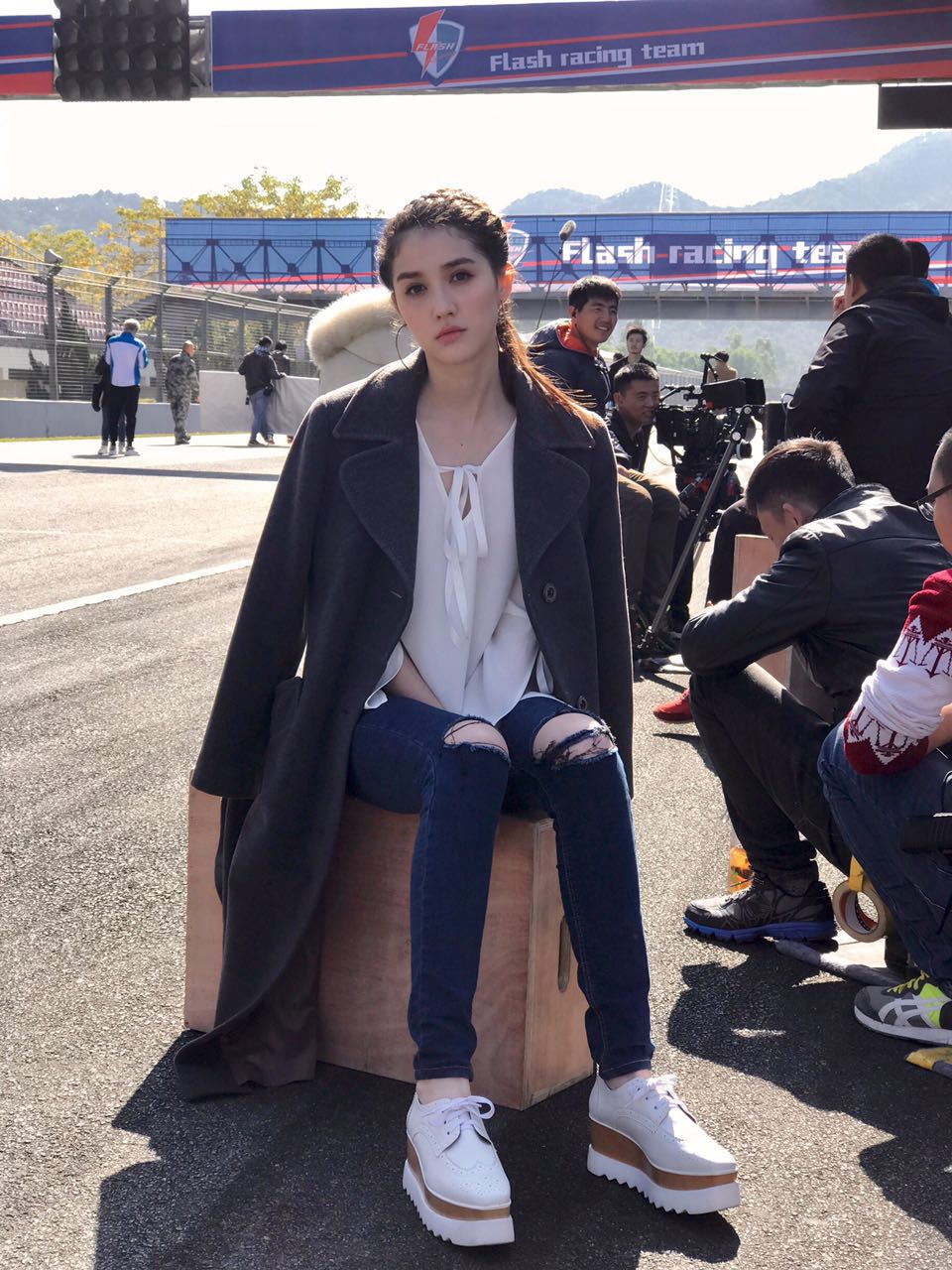  p>恩美,1994年出生,中美混血,毕业于 a target="_blank" href="/item