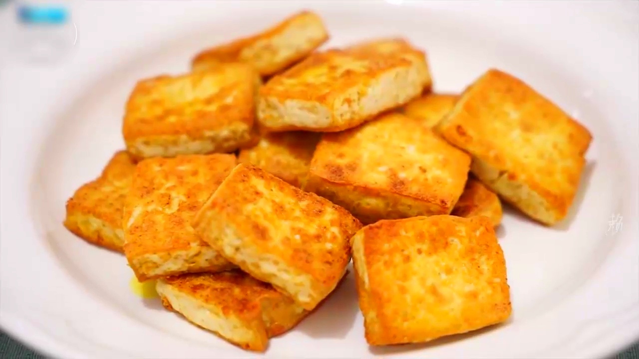  p>脆皮豆腐是一道地方传统名菜,属于 a href="#" data-lemmaid="