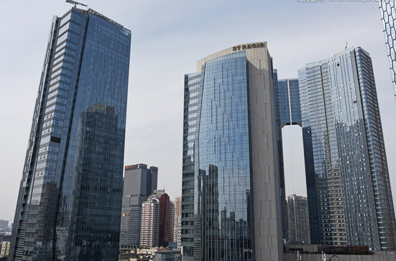  p>恒大广场位于四川省成都市青羊区提督街99号(原老文化宫地块),是由