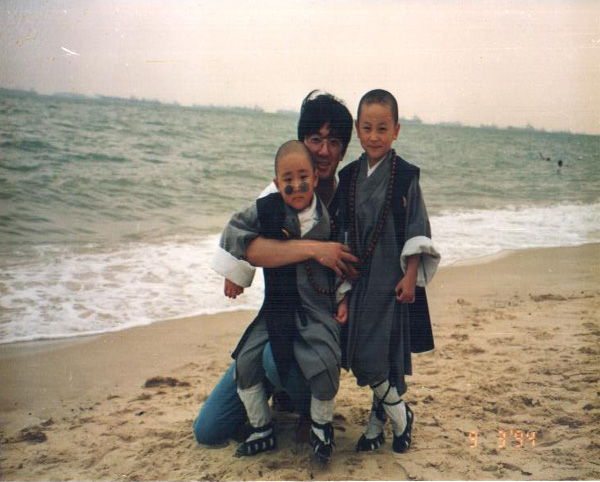  p>释小龙(ashton chen),本名陈小龙,1988年1月6日出生于河南省郑州市