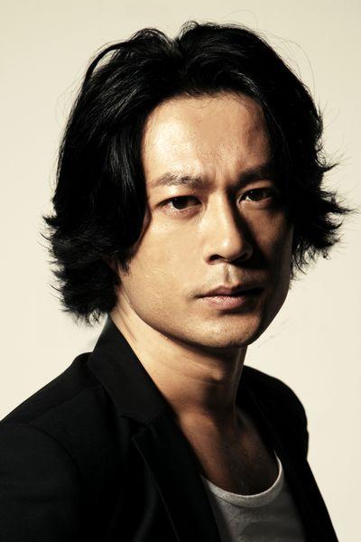  p>谭凯,1972年1月13日出生于山东省青岛市,中国内地影视男演员,毕业