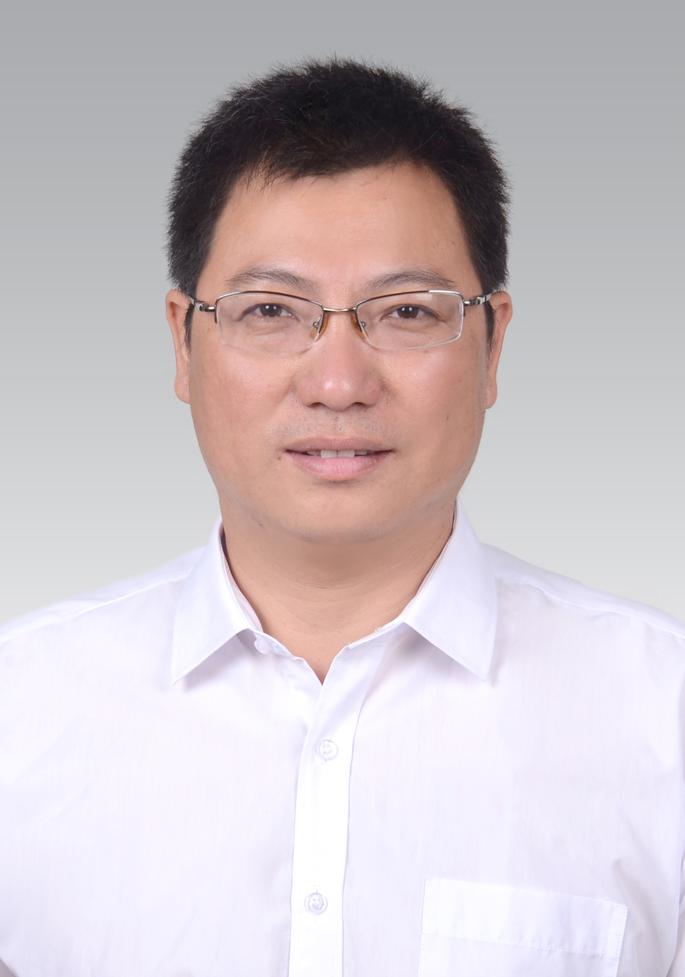 id="gnx2ij40k9">曾任浙江省丽水市庆元县委常委,副县长