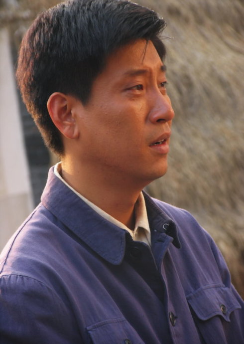  p data-id="gncoobaybw">张鹰,山东青岛人,中国男演员.