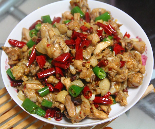 辣子鸡 (家常辣子鸡丁)