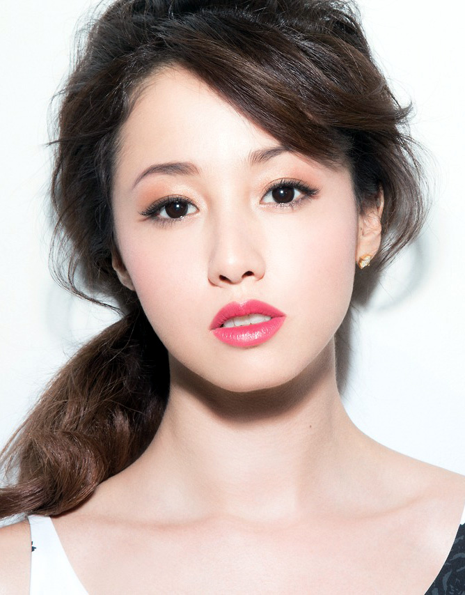 さわじり エリカ