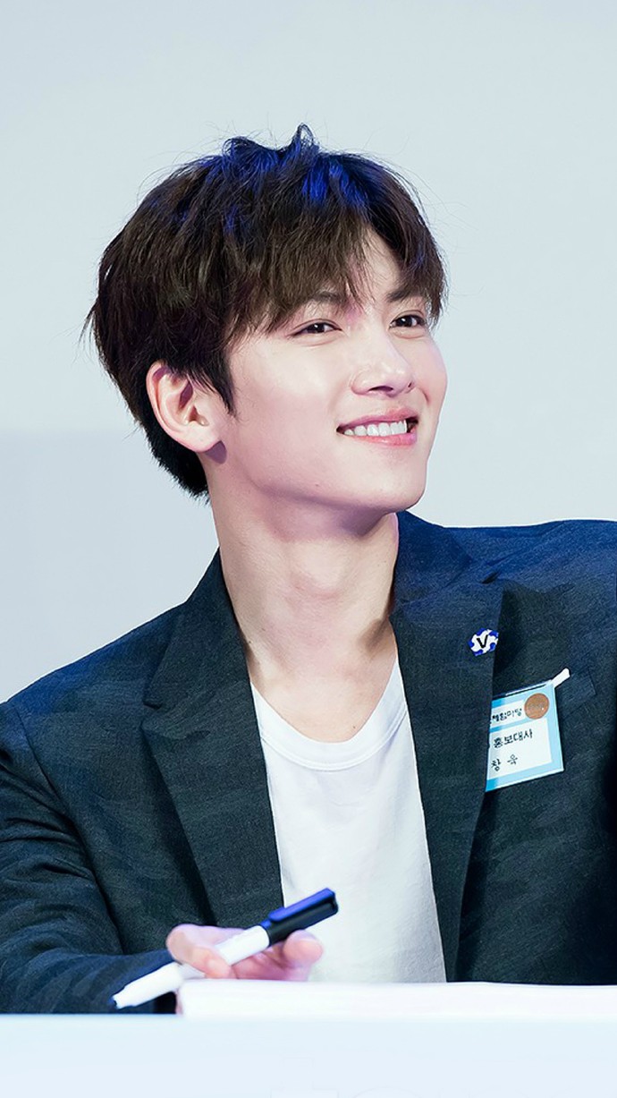  p>池昌旭,1987年7月5日出生于韩国京畿道,韩国男演员.