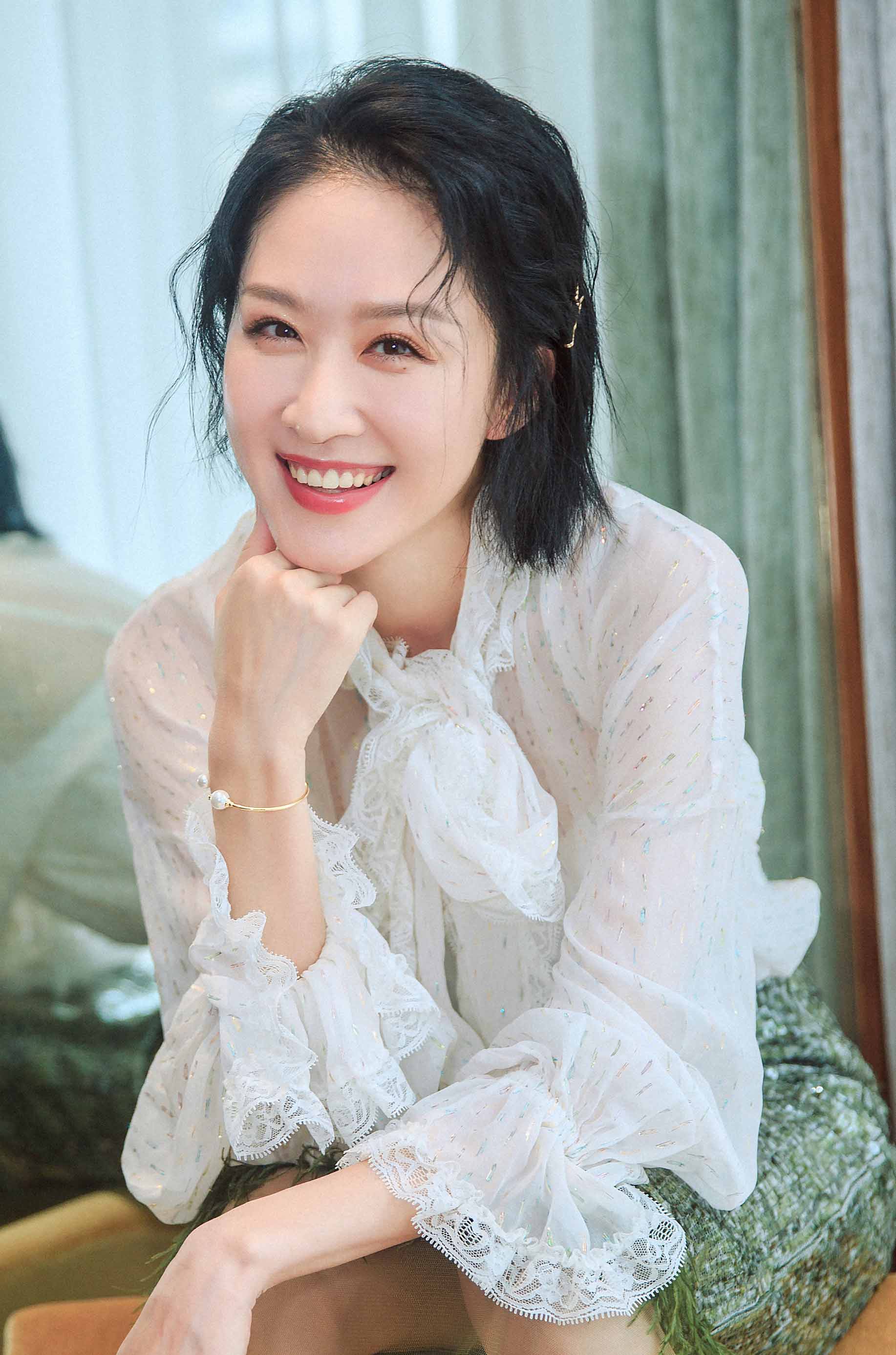  p>张雯,1985年9月12日出生于上海市,中国内地女演员,毕业于 a target