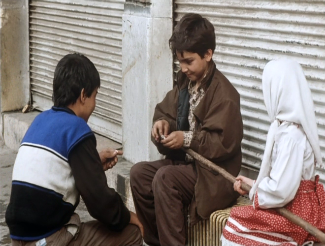  p data-id="gnbja7q0ze">《白气球》是由十月电影公司发行的伊朗儿童