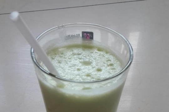  p>酸奶黄瓜汁是一个以黄瓜,酸奶为主要材料的菜品,口味酸甜. /p>