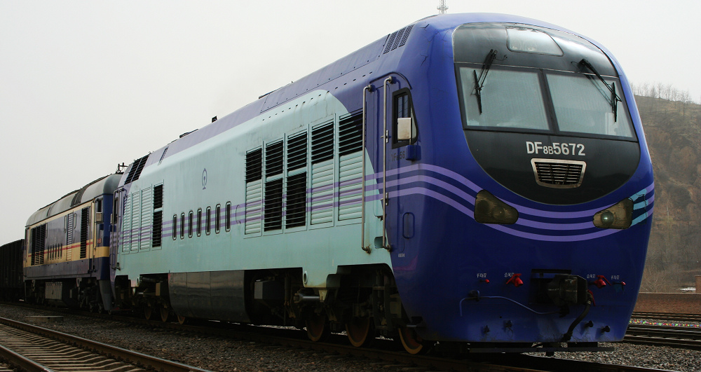  p> b>东风8b型柴油机车 /b>(df8b),是 a target="_blank" href="