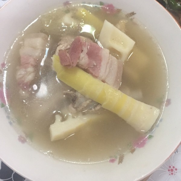 咸肉笋汤