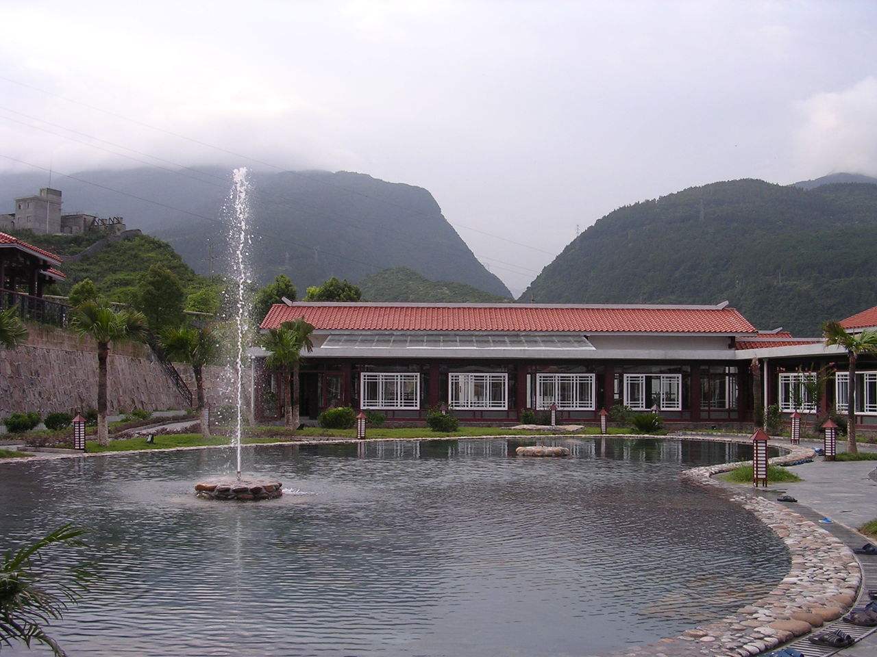  p>江垭温泉度假村是 a target="_blank" href="/item/张家界/370496"