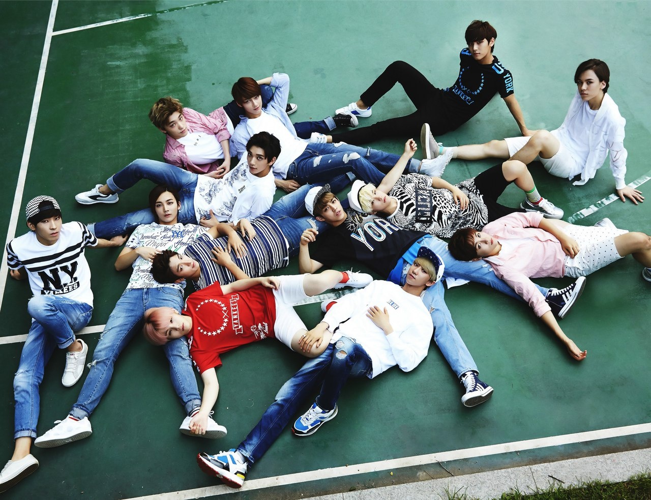 seventeen">seventeen /a>于2015年5月29日发行的首张迷你专辑《 a