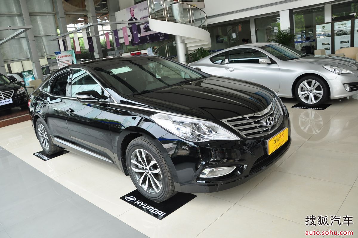 data-lemmaid="6086587">韩国现代 /a>把全新的azera豪华轿车正式引入