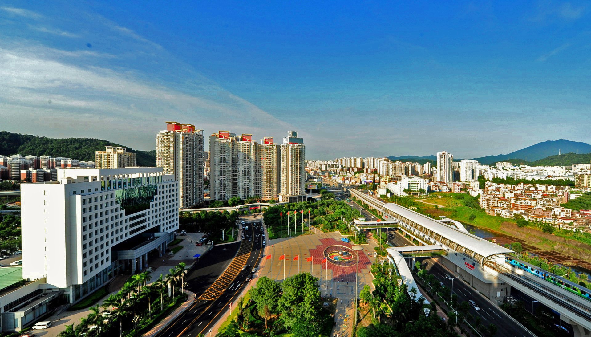  p>布吉街道,隶属于深圳市 a target="_blank" href="/item/龙岗区