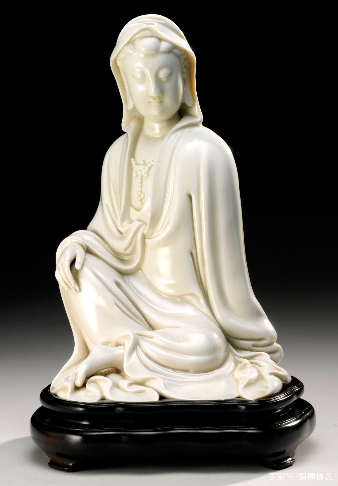 令人窒息的圣洁之美，世界各地收藏的德化白瓷观音像_百科TA说