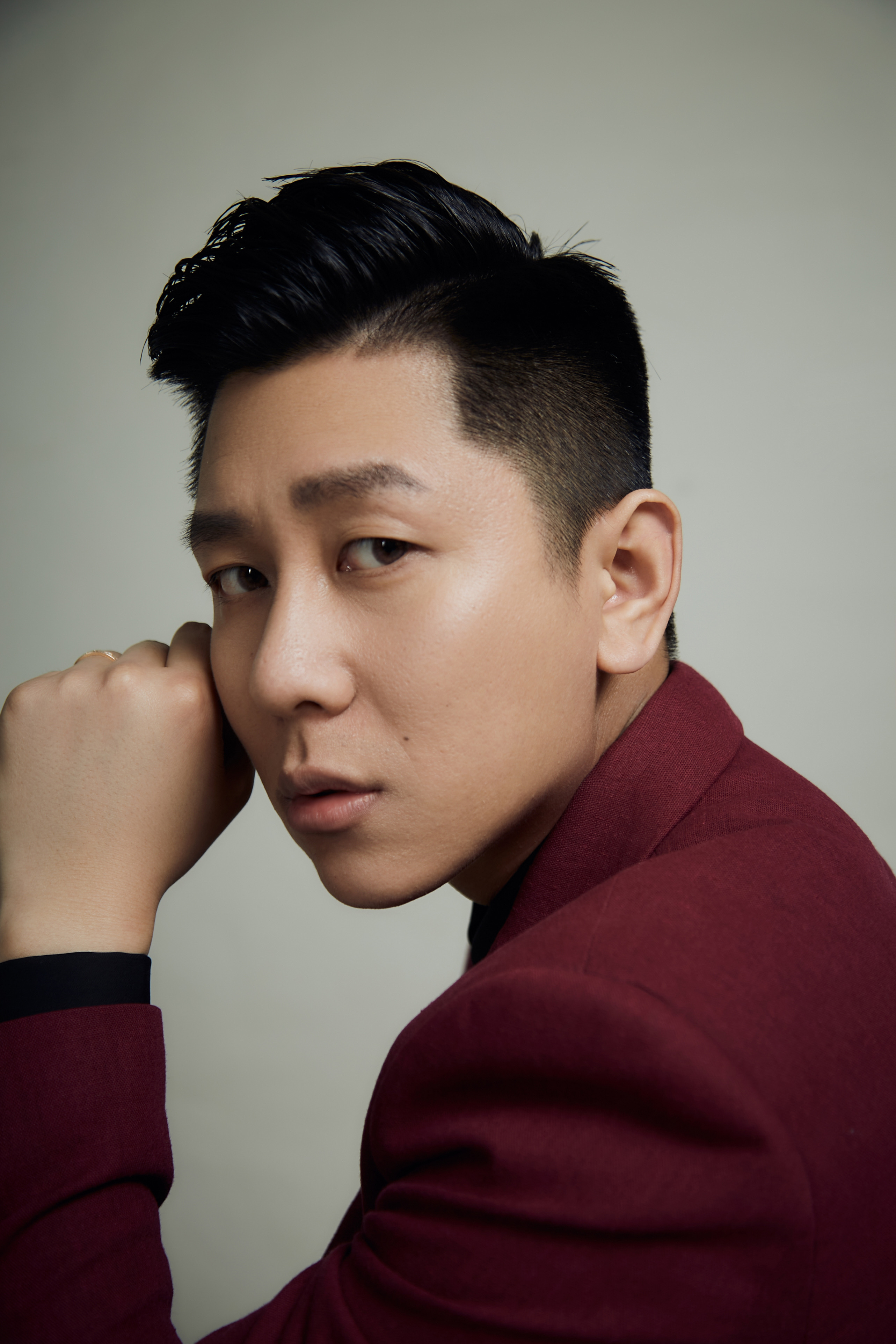  p data-id="gnaw0tr4ca">高兴,主持人,演员,商业演说教练 sup data