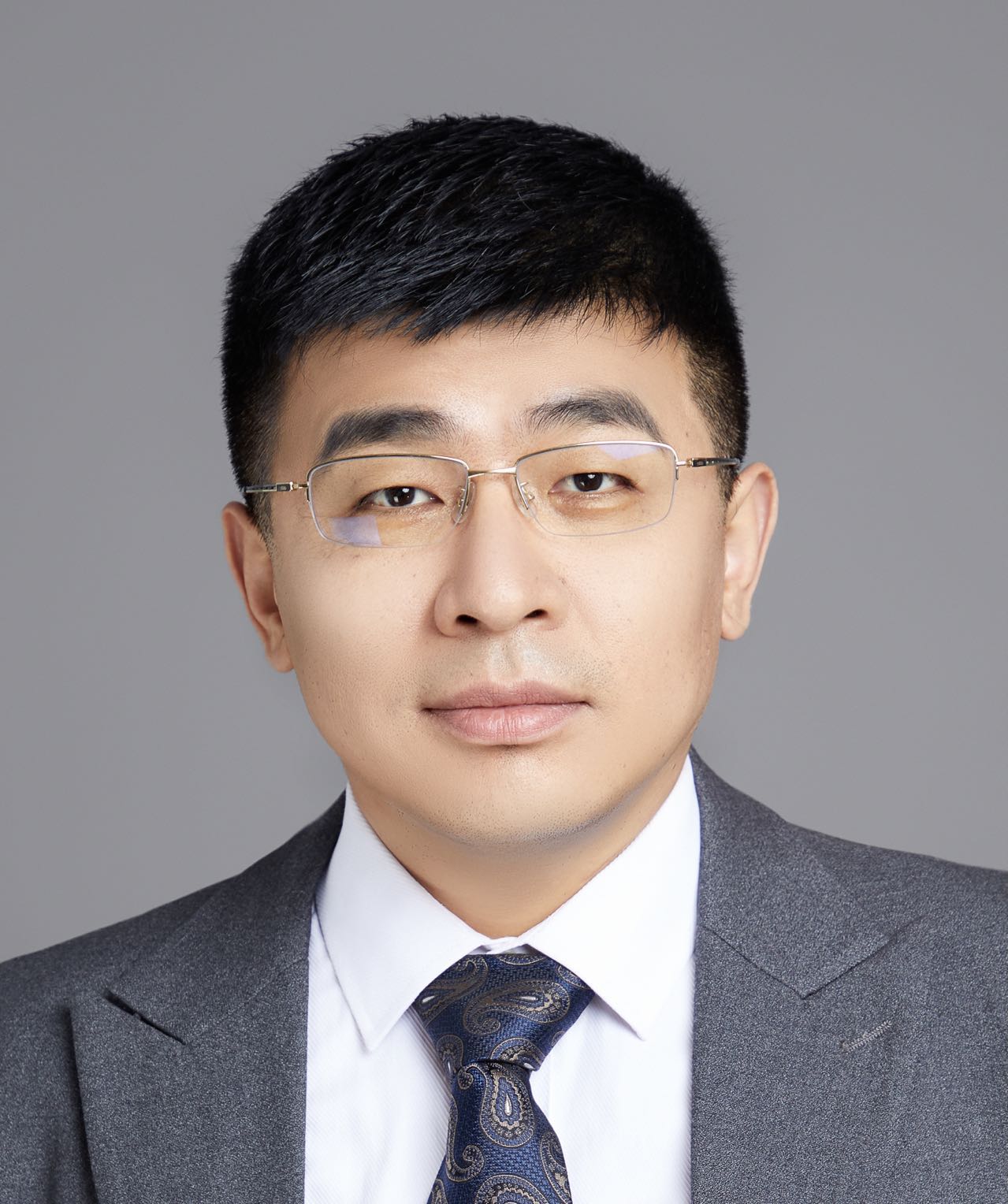 利物浦大学,获得法律硕士学位和 a target="