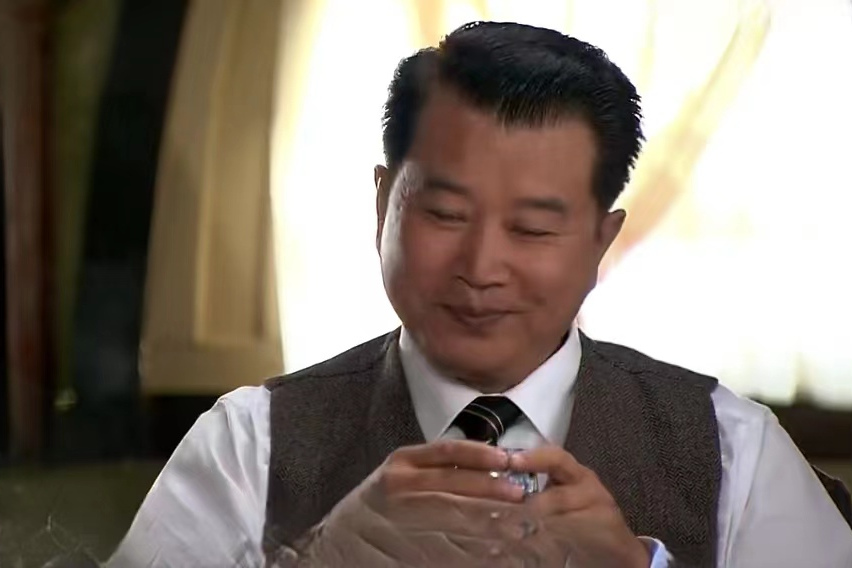 >《密使》 /a>中的角色,由 a target="_blank" href="/item/曾红生/51