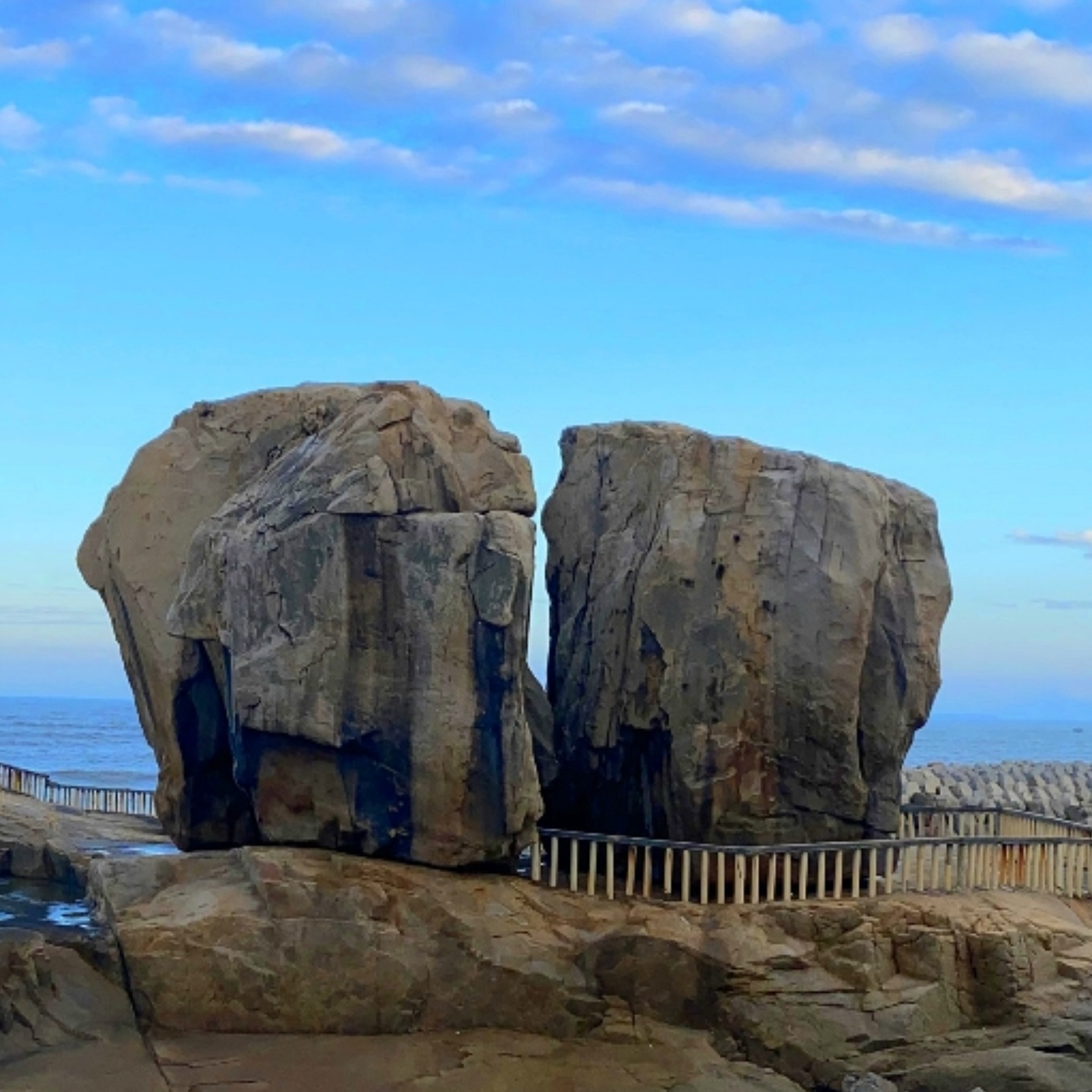 class="ref" data-ctrid="tnovnhpj1nny">王母礁,位于福建省长乐区